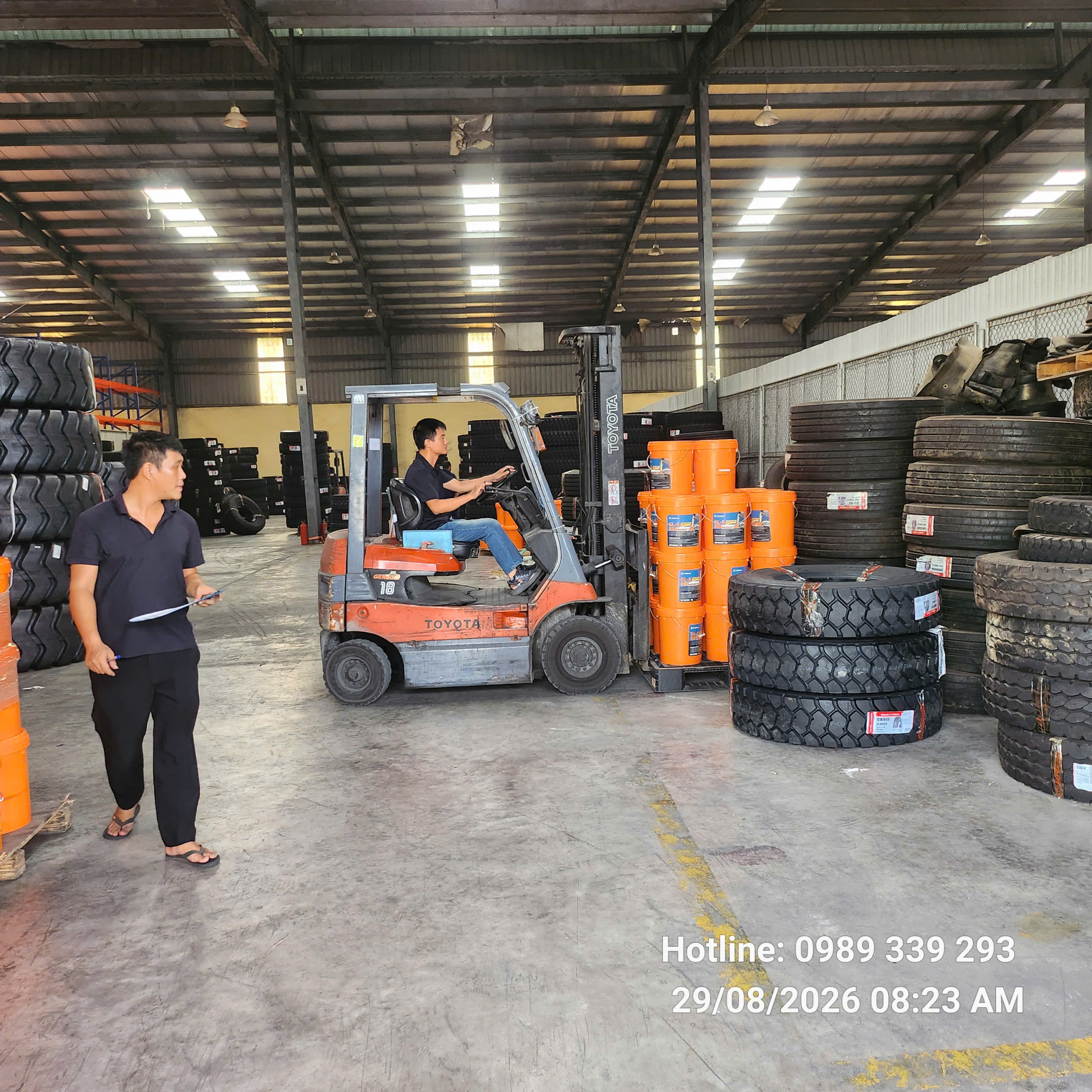 Sắp xếp lại kho lốp Chaoyang Hưng Yên